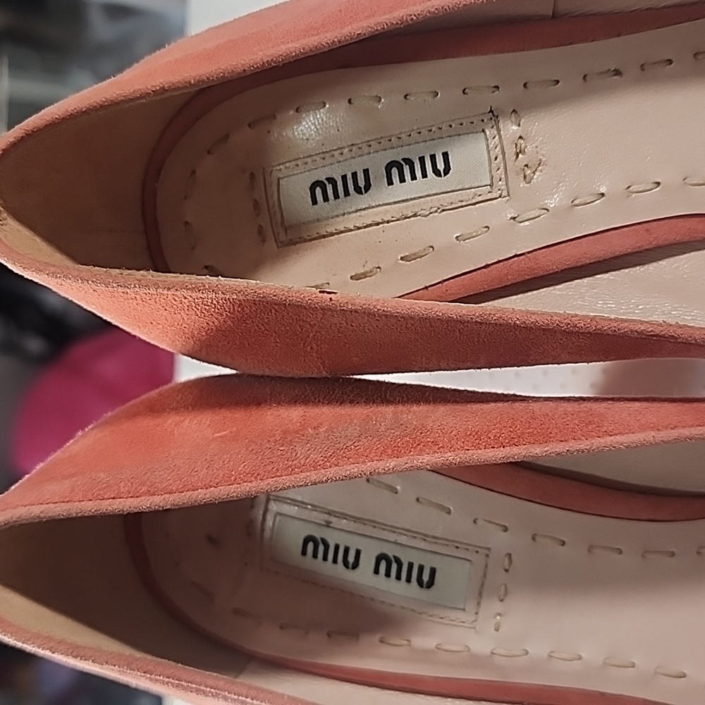 Miu Miu Silver Coral Coarse Glittery and Suede Peep Toe Pumps Heels. 37 - Picture 9 of 13